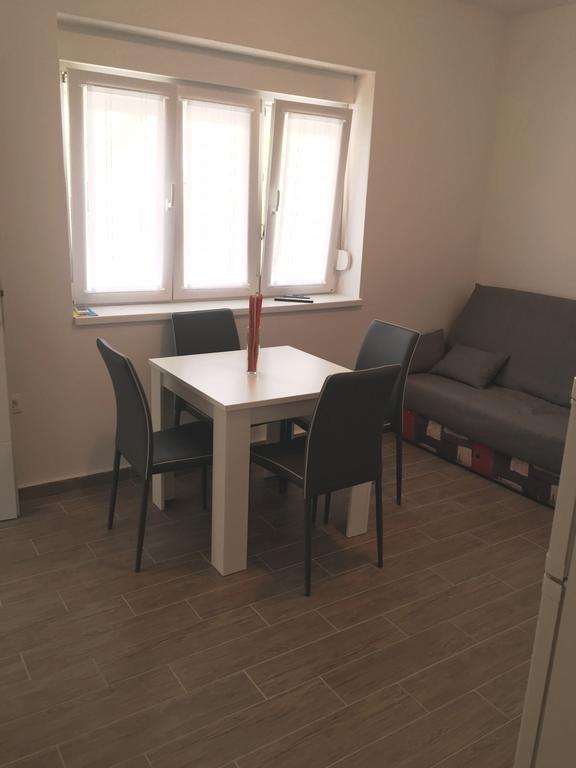 Apartments Valentino Supetarska Draga Eksteriør billede
