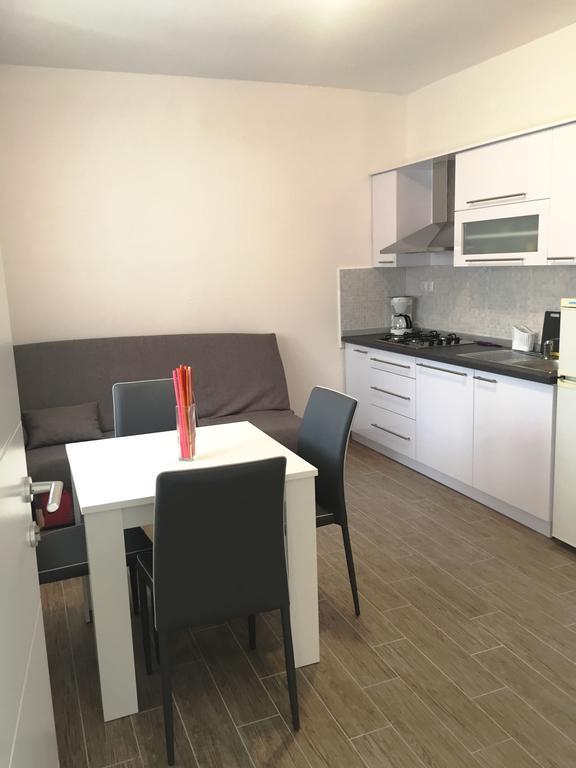 Apartments Valentino Supetarska Draga Eksteriør billede